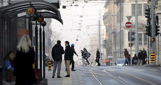 Die Bev&ouml;lkerung in den am dichtesten besiedelten Gebieten in der Schweiz legt neun Prozent der Distanzen zu Fuss und 41 Prozent mit dem &ouml;ffentlichen Verkehr zur&uuml;ck.

