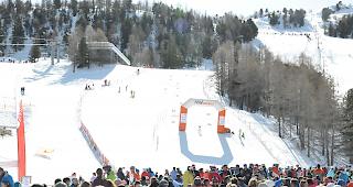 &Uuml;ber 3000 G&auml;ste halten sich derzeit im Skigebiet von Gr&auml;chen auf.