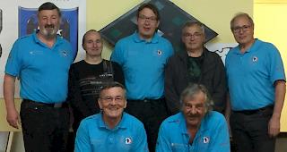Schweizermeister. Das Team Simplon/Ried-Brig mit Stefan Hug sowie Roman Bregy als Vertreter des WLKV.