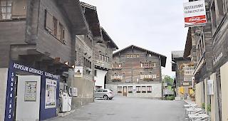 Die Hotelzimmer werden in verschiedenen Geb&auml;uden im Dorfzentrum verteilt sein.