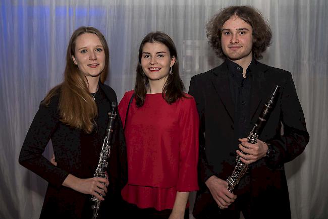 Livia Büchel (22) Brig, Ilona Kalbermatten (23), Saas-Grund, Pascal Zenklusen (22), Brig.