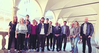 Austausch. Jugendliche aus Sonthofen und Brig-Glis mit Beh&ouml;rdenvertretern.  