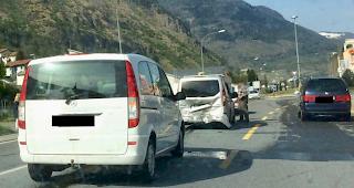 In den Unfall beim Coop Kreisel in Eyholz waren vier Autos verwickelt.