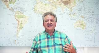 Wortgewandt. Erwin Heinzmann arbeitet nur noch diese Woche in der Empfangsstelle f&uuml;r Asylsuchende Oberwallis in Eyholz.  