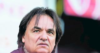 Ein Macher. Christian Constantin liess ein Olympiabuch drucken. Die 180000 Exemplare sollen an alle Haushalte im Kanton verteilt werden.  