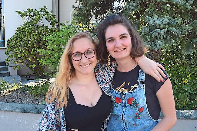 Anja Hildbrand (18) und Lorena Summermatter (18) aus Gampel.