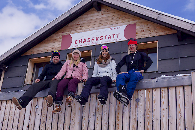 Motiviert. Die neuen Chäserstatt-Pächter (von links): Janos Schweizer, Jessica Vogel, Jasmin Seiler und Roman Seiler.