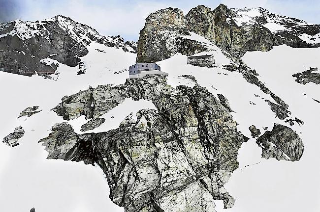 Die neue Rothornhütte wird unterhalb des alten Gebäudes gebaut.