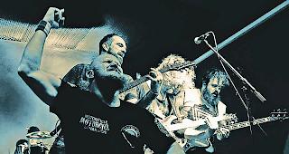 Laut. Die f&uuml;nfk&ouml;pfige Band &laquo;tHOLA&raquo; war k&uuml;rzlich w&auml;hrend zehn Tagen auf einer kleinen Osteuropa-Tour. Am Samstag stehen die Oberwalliser in Naters auf der B&uuml;hne. 