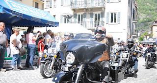 Biker erobern die Briger Innenstadt w&auml;hrend der Goudron Bike Days.