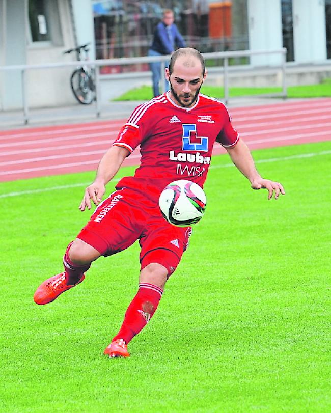 Albert Spahiu traf für den FC Naters Oberwallis zum 1:1 und sicherte seinem Team damit den einen Derbypunkt. 