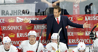 2:0-Sieg. Die Schweiz f&auml;hrt einen wegweisenden Sieg gegen die Slowakei ein und bleibt damit an der WM ohne Niederlage.