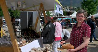 Gaumenfreuden: An den St&auml;nden vor dem Siderser Rathaus warteten verschiedene regionale Produkte auf die Besucher.