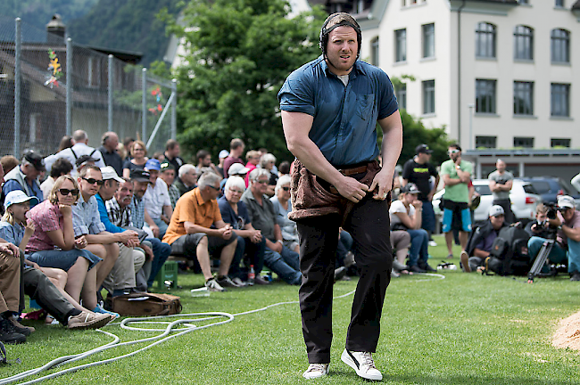 Entschlossen. Schwingerkönig Matthias Glarner will am nächsten Sonntag am Berner Oberländischen Fest an der Lenk sein erstes Kranzfest nach dem Gondelunfall bestreiten.