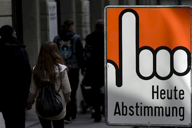 Die Berichterstattung in Regionalzeitungen über Lokalpolitik ist wichtig, um das politische Leben in den Gemeinden wiederzubeleben.
