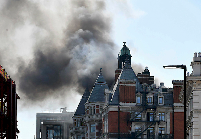 Glück im Unglück. In einem Hotel im Zentrum von London brach am späten Mittwochnachmittag ein Feuer aus. Verletzt wurde offenbar niemand.