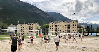 Ein Hauch Copacabana. Am Wochenende fand in Brig-Glis das 22. HOW-Beachturnier statt. Gespielt wurde in drei Kategorien.