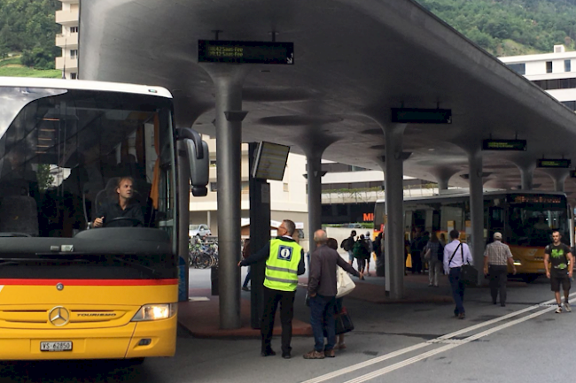 Es verkehrten am Dienstagmorgen Ersatzbusse zwischen Gampel-Steg und Brig.