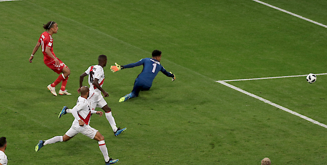 Dänemark gewinnt gegen Peru mit 1:0.