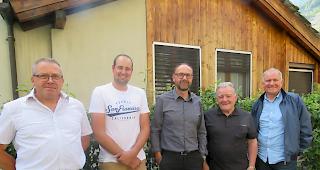 Verwaltungsr&auml;te und Gesch&auml;ftsf&uuml;hrung der TWKW (v.l.): Isidor Burkhardt, Pascal Dini, Diego Pfammatter, Fridolin Imboden (Pr&auml;sident) und Leonhard Zumoberhaus. Es fehlen Michel Schwery (Vizepr&auml;sident) und Bernhard Imboden.