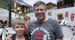 Ricardo (10) und Peter (50) Ritz aus Bürchen.