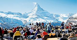 Touristische Logistik. Mit neuen Lernmodulen sollen Sch&uuml;ler die mannigfaltigen Wechselwirkungen zwischen Wirtschaft  und Tourismus kennenlernen.Foto keystone