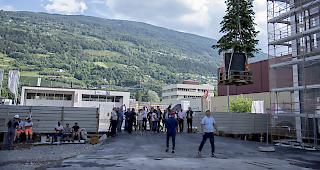 Abschluss der Rohbauarbeiten f&uuml;r die Geb&auml;ude der Hochschule f&uuml;r Ingenieurwissenschaften der HES-SO Valais-Wallis.&nbsp;