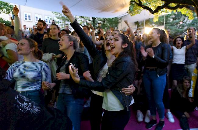 Viele Feiernde waren am Freitagabend anzutreffen.