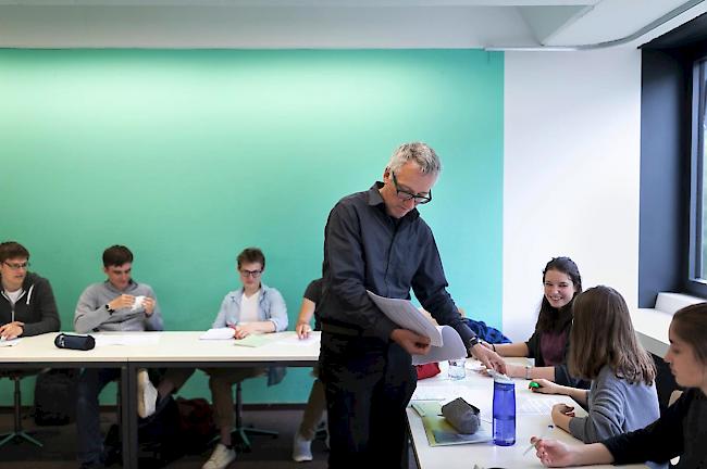 Forderung. Unfaire Löhne und ungenügende Lohnperspektiven: Der Dachverband der Schweizer Lehrerinnen und Lehrer fordert die Kantone auf, die Lohnsysteme anzupassen.