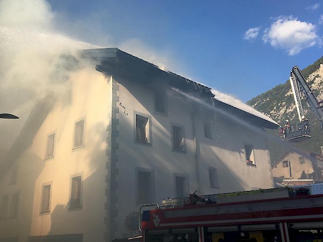 Ein Brand in einem Wohnhaus in Brämis am Montag verursachte erheblichen Sachschaden. 