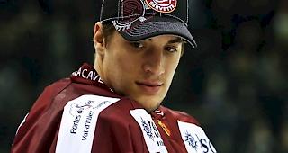 Verst&auml;rkung. Der HC Siders verpflichtet auf die neue Spielzeit einen neuen Torh&uuml;ter. Vom HC Genf-Servette wechselt Remo Giovannini ins Mittelwallis.