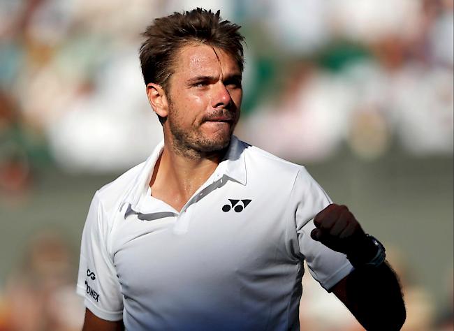 Überraschung. Stan Wawrinka ist in Wimbledon in die zweite Runde eingezogen. Der Lausanner rang den an Nummer 6 gesetzten Bulgaren Grigor Dimitrov in vier Sätzen nieder.