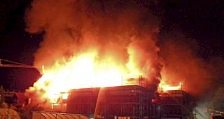 Vollbrand.&nbsp;Beim Brand eines Mehrfamilienhauses in Uttwil entstand grosser Sachschaden.