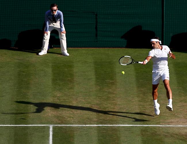 Souverän. Roger Federer gewinnt in drei Sätzen gegen den Deutschen Jan-Lennard Struff und triff nun auf den Franzosen Adrian Mannarino.