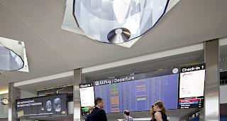 Zufahrt. 44 Prozent aller Personen, die zum Flughafen Z&uuml;rich reisen, nutzen daf&uuml;r den &Ouml;V.