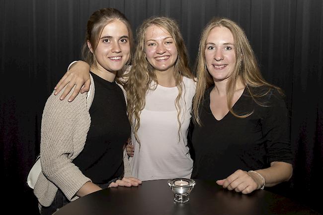 Milena Erpen (21), Brig, Magdalena Stec (21), Raron, und Selina Maria Batliner (25), Bern.