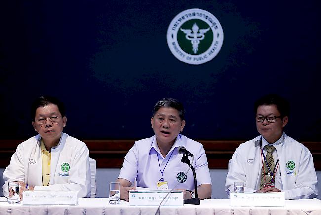 In einem guten Zustand. Am Mittwoch informierten Ärzte des Krankenhauses in Chiang Rai über den Gesundheitszustand der aus der Höhle geretteten Jugendlichen.