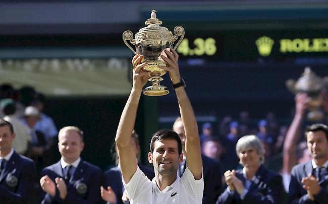 Novak Djokovic sicherte sich zum vierten Mal nach 2011, 2014 und 2015 den Wimbledontitel.