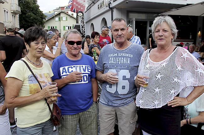 Hildy (73) und Jakob Gasser (77) mit Reini (62) und Ursula Walther (62) aus Naters.