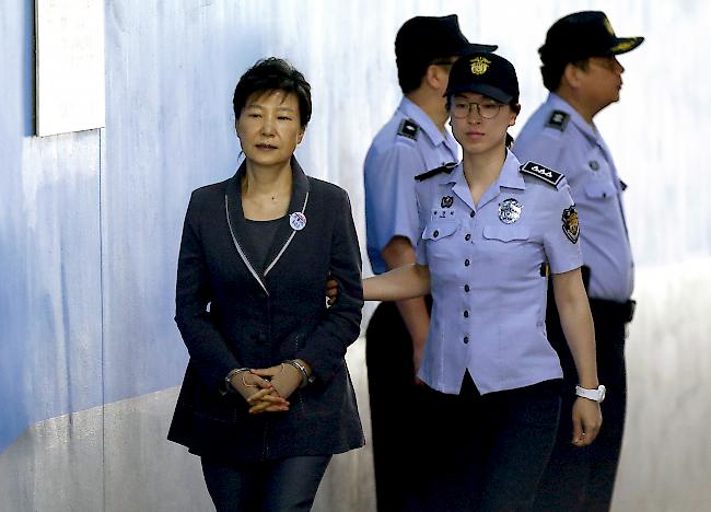 Urteil. Südkoreas frühere Präsidentin Park Geun Hye ist zu acht weiteren Jahren Gefängnis verurteilt worden.