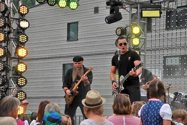 Alpenrock im Gletscherdorf. Sorgte für Stimmung: der österreichische Superstar Andreas Gabalier.