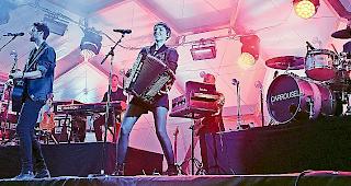 Ausgelassen. &laquo;Carrousel&raquo; bei der Zugabe.