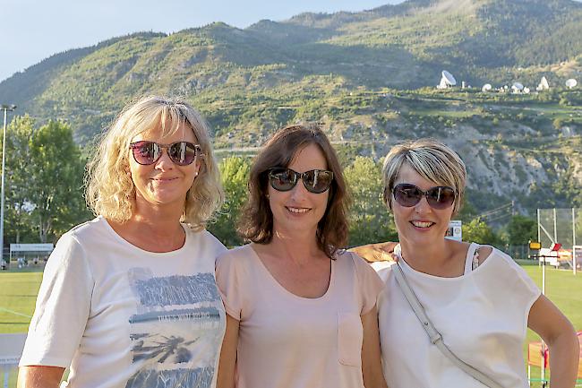 Josianne Matter (53), Heidi Fux (48) und Christine Mathieu (48), Agarn.