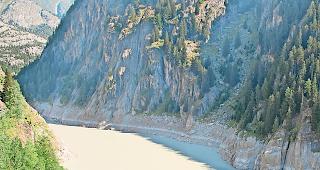 Gebidemsee. Nach der Turbinierung muss das Wasser entsandet und als Trink- und W&auml;sserwasser zur Verf&uuml;gung stehen, anstatt es nur in die B&auml;che zu leiten. Foto wb