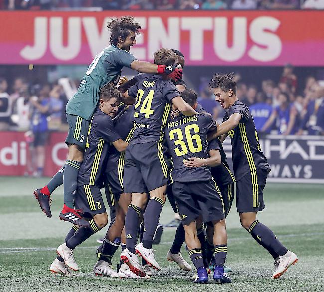 Im Elfmeterschiessen. Die Spieler von Juventus Turin gewinnen das traditionelle Allstar-Game der Major League Soccer.