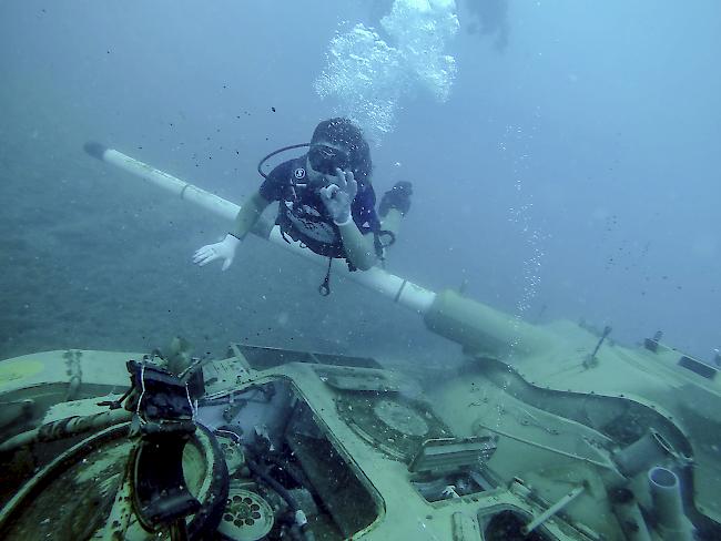 Tödlicher Tauchgang. Ein 41-jähriger Tscheche wurde im Roten Meer bei Ägypten von einem Hai angegriffen und getötet . (Symbolbild)