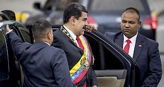 Gezielte Attacke?&nbsp;Venezuelas Pr&auml;sident Nicol&aacute;s&nbsp;Maduro blieb beim Zwischenfall unverletzt. Die Drahtzieher des Anschlags sieht Maduro in Kolumbien und den USA.