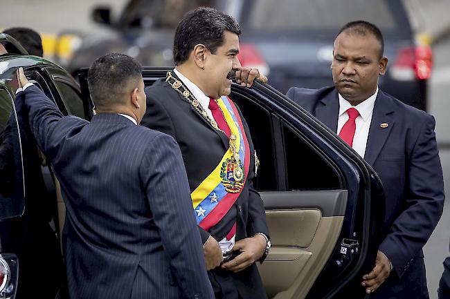 Gezielte Attacke? Venezuelas Präsident Nicolás Maduro blieb beim Zwischenfall unverletzt. Die Drahtzieher des Anschlags sieht Maduro in Kolumbien und den USA.