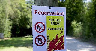 Die Waldbrandgefahr im Wallis bleibt sehr gross. 