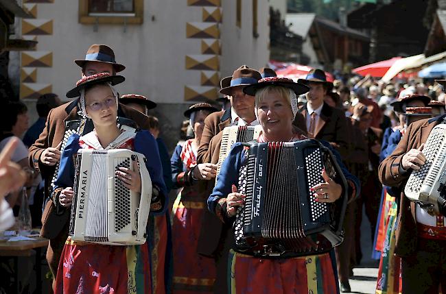 Impressionen vom Mitsommerfest in Evolène